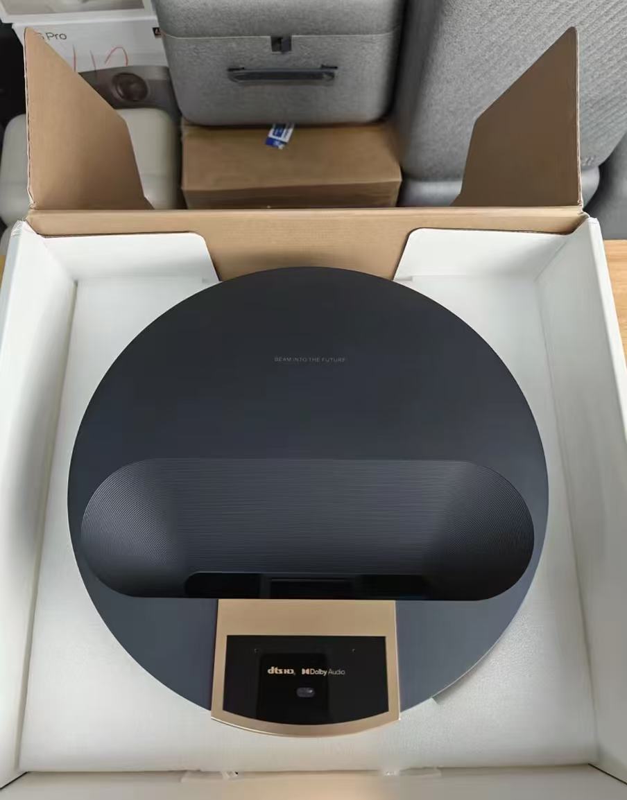Ultra Short Throw Laser Projector 4K - Proiettore Laser a Ottica Ultra Corta