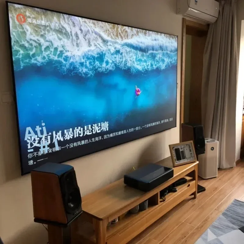 Schermo di Proiezione a Cornic - Alr Ambient Light Rejecting Projector Screen recensione e prezzo