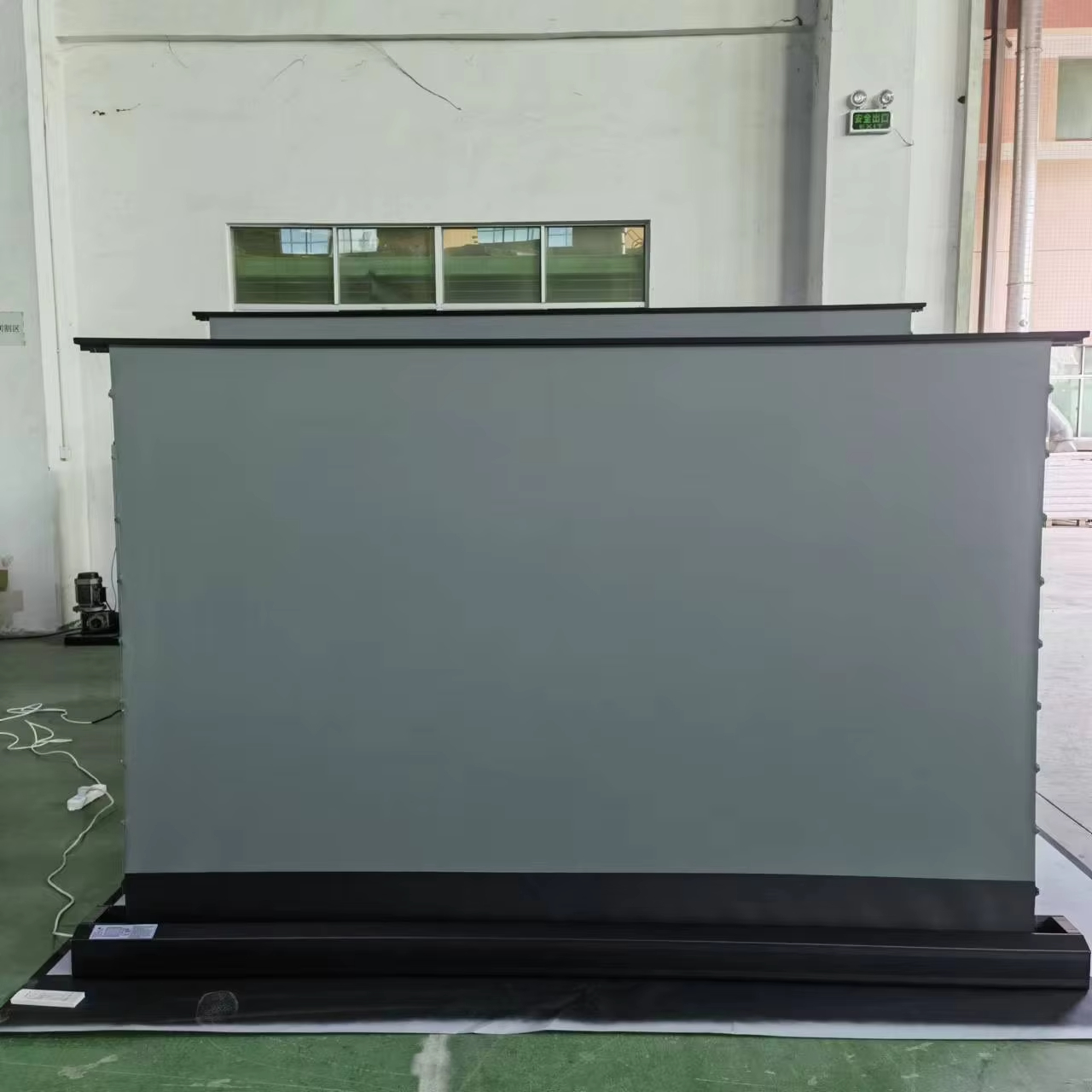 Proiettore laser Ust da 120 po - Projector Screen 120 Inch Motorized Ambient recensione e prezzo